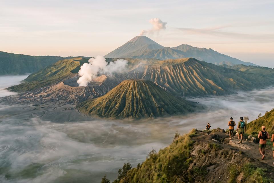 Bromo Tengger Semeru [DUMMY]